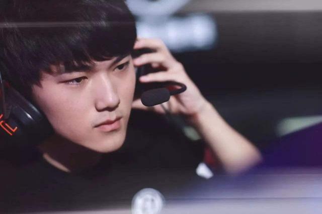 【战报】王者荣耀2020KPL秋季赛，成都AG超玩会 3：0 DYG锁定季后赛！